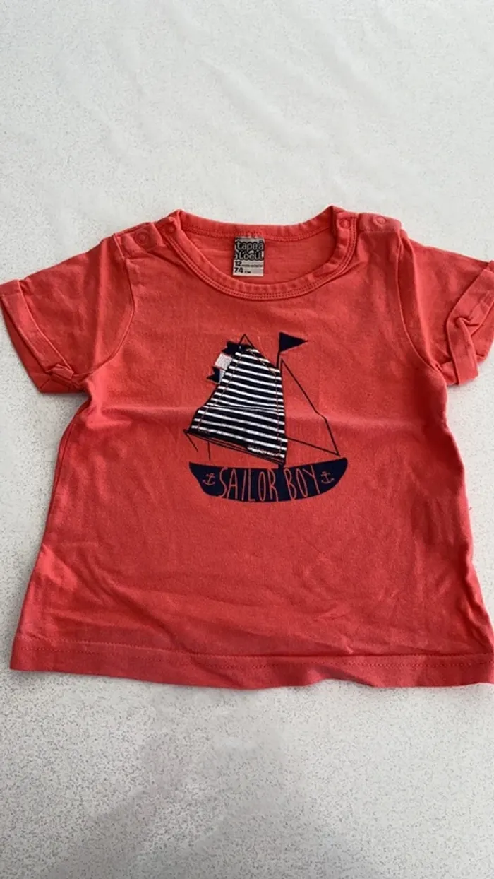 Tee-shirt taille 12 mois