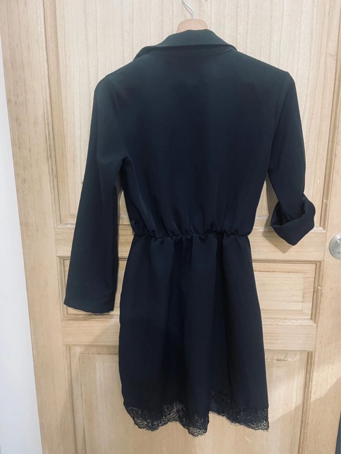Robe chemise noire élégante avec dentelle – Taille M - photo numéro 9