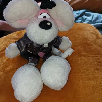 Peluche collector DIDDL version costard 
Environ 33 cm