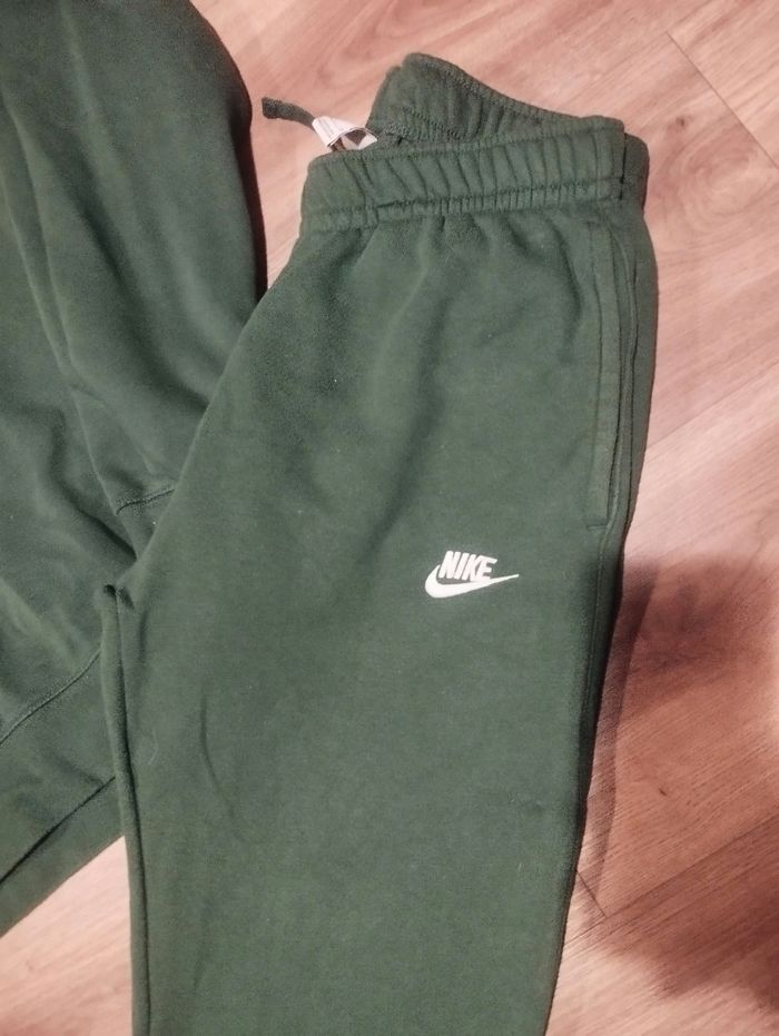 Ensemble jogging nike - photo numéro 3