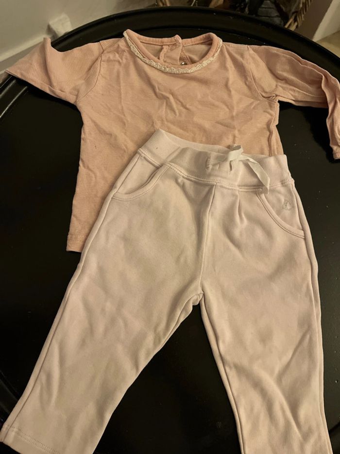 Ensemble legging et teeshirt 12 mois petit bateau