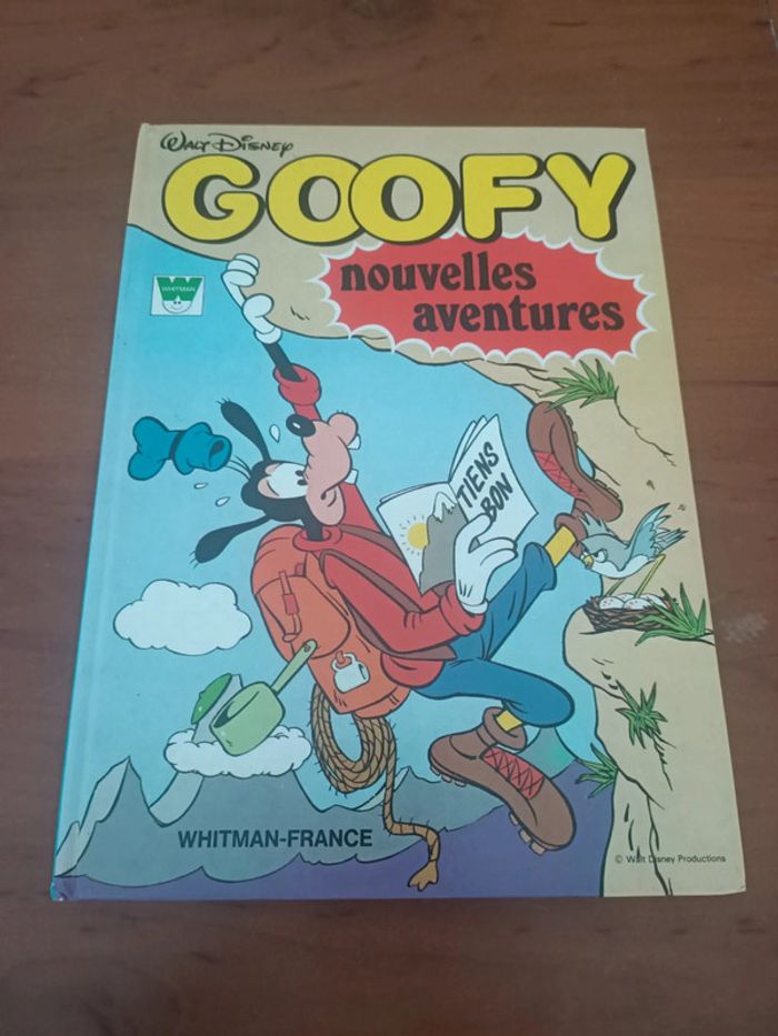 Livre vintage Walt Disney les nouvelles aventures de goofy
