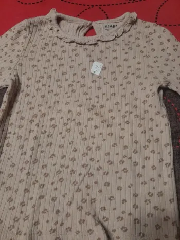 T-shirt manche longue taille 24 mois
