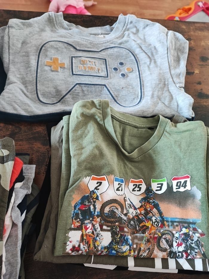 Lot de garçon 7-8 ans - photo numéro 6