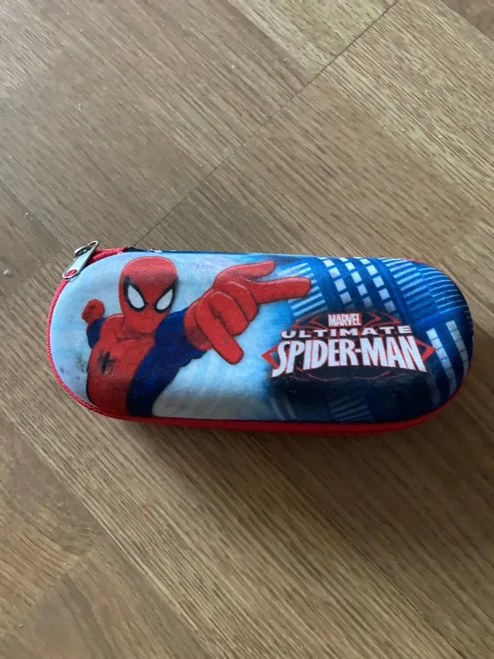 Lot de 4 objets Spiderman - photo numéro 4