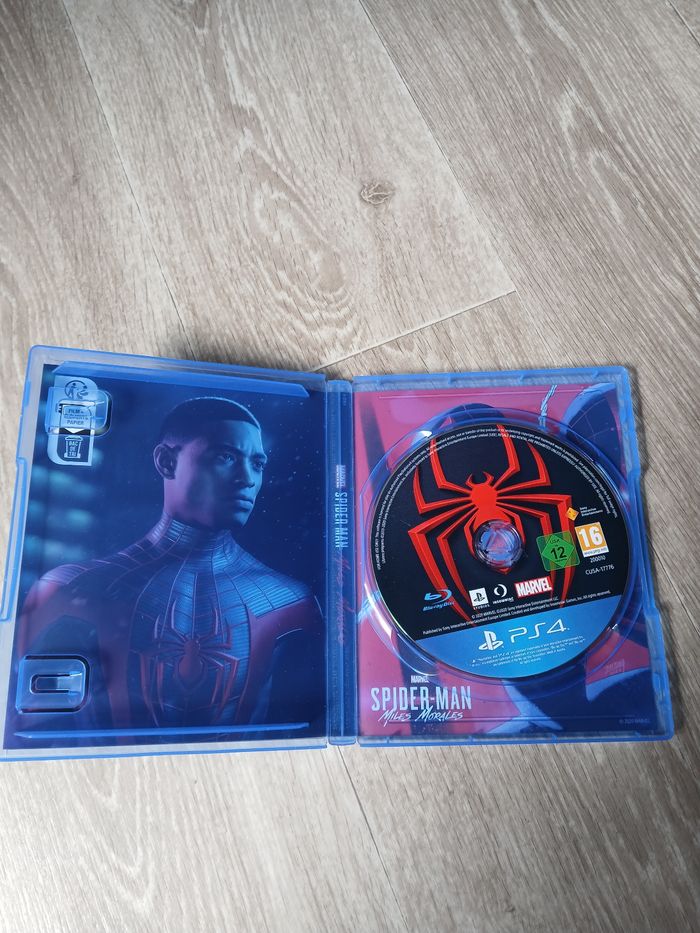 Jeu ps4 Spiderman miles morales - photo numéro 2