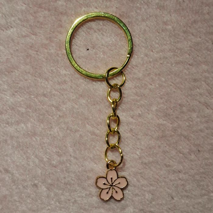 Porte clé fleur rose