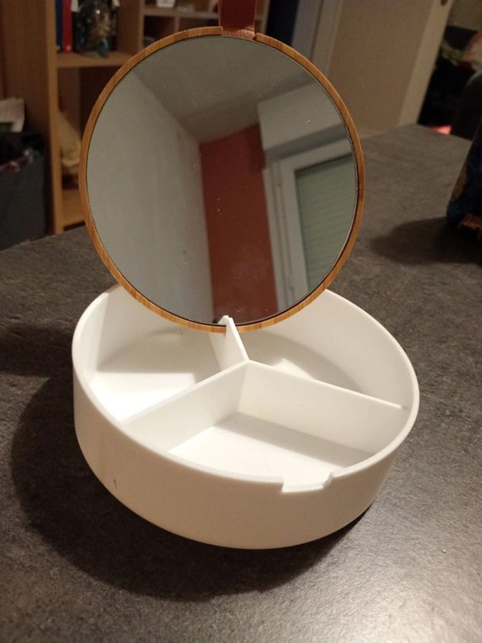 Boîte avec miroir - photo numéro 2