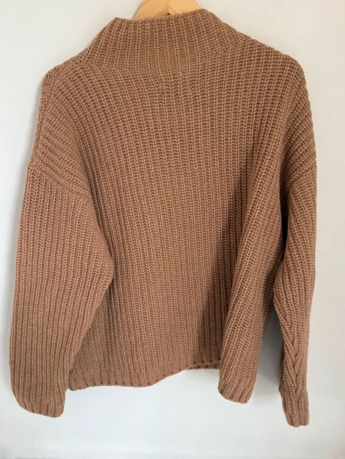 Pull Daniel Orta Store - photo numéro 2