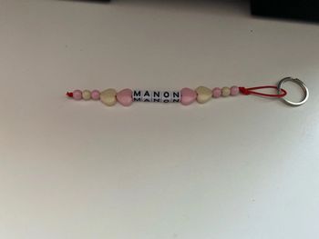 Porte clés perles personnalisé prénom ou autres
