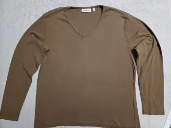 Tee-shirt Yessica C&A taille L(40) (réf perso CAR134) (familleac72)