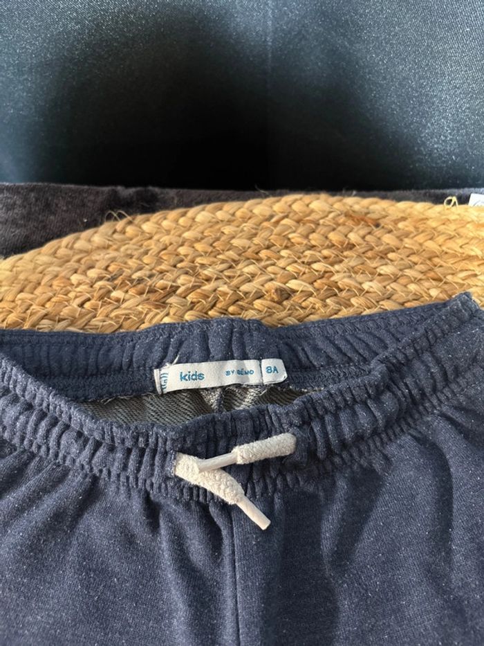Short garçon taille 8 ans - photo numéro 3