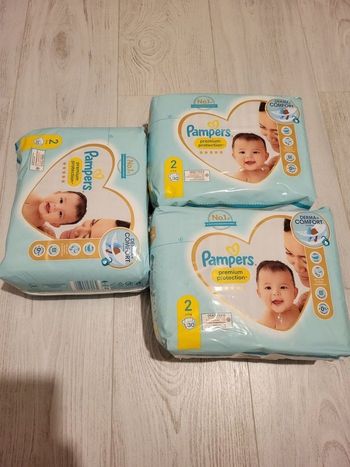 Couches Pampers taille 2