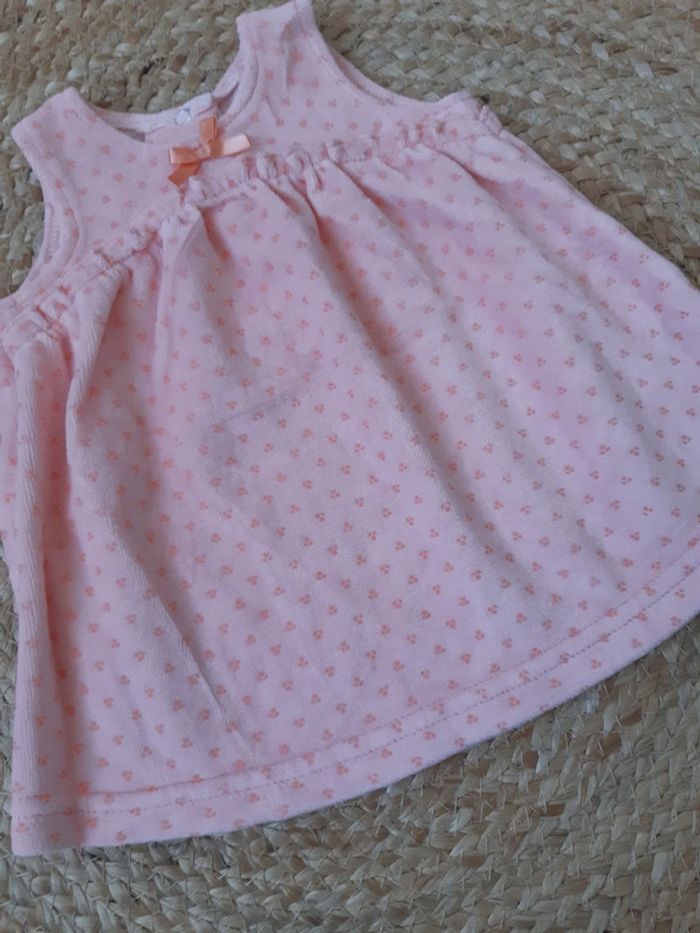 Robe sans manches 1 mois - photo numéro 3