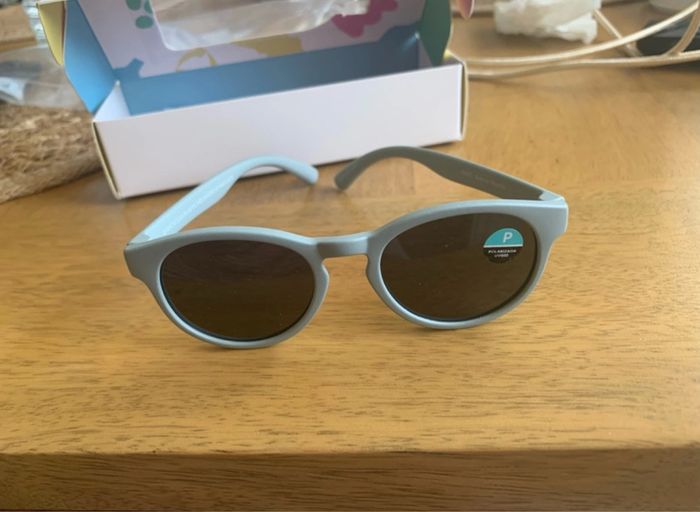 Lunettes unisexes de soleil polarisées pour enfant - photo numéro 3
