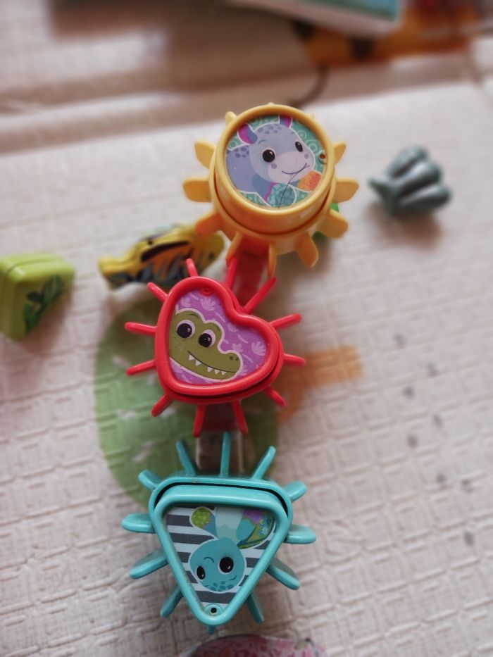 Lot de jouets pour le bain - photo numéro 2