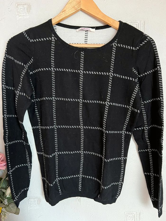 Pull noir de chez Camaïeu - photo numéro 2