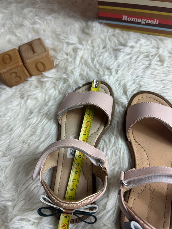 Paire de sandales rose Romagnoli taille 30 - photo numéro 6