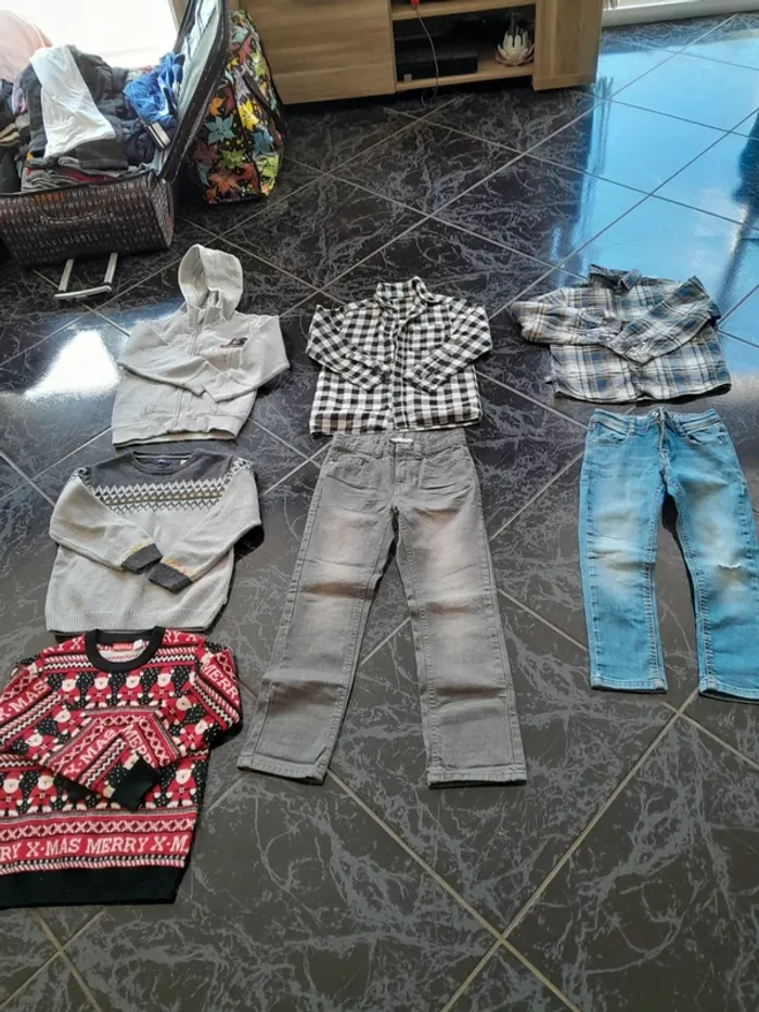 Lot vêtements 6 ans - photo numéro 8