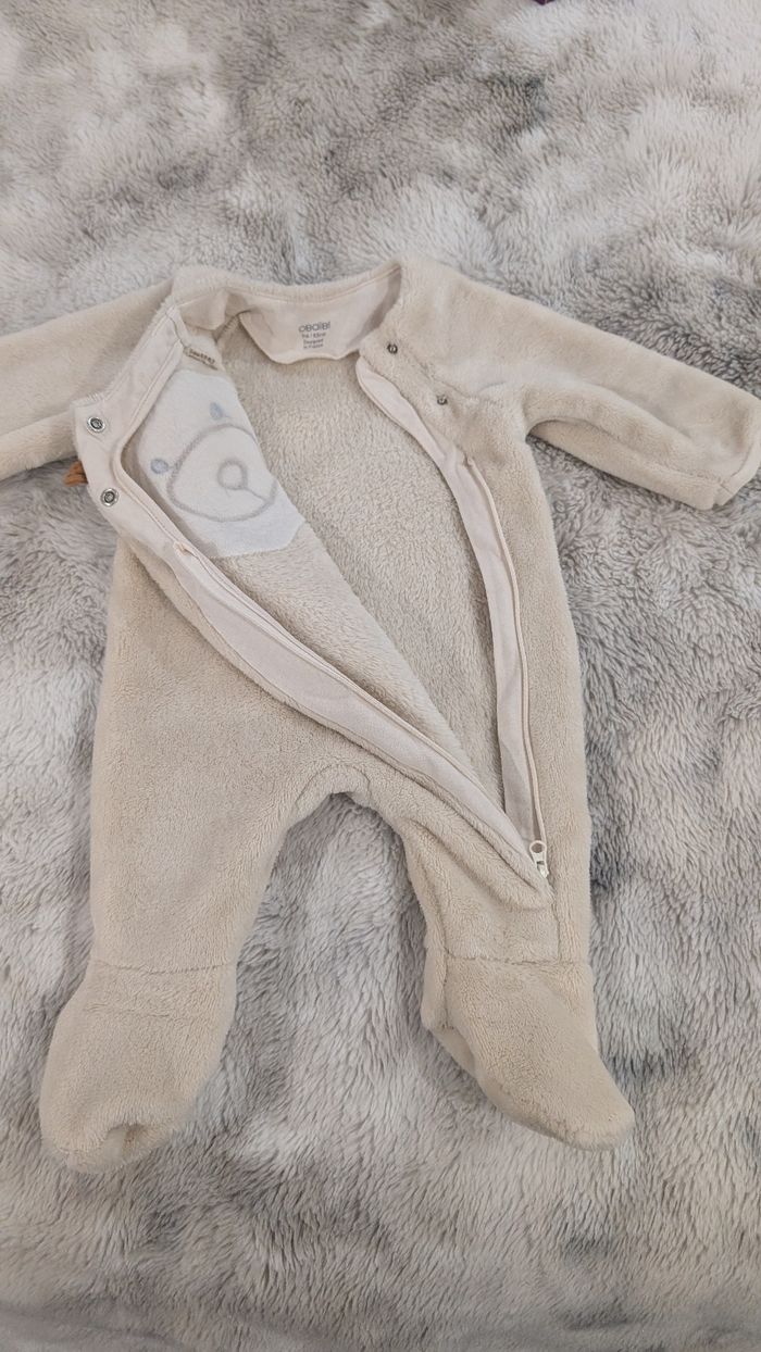 Combinaison ou sur pyjama Obaïbi taille 1 mois - photo numéro 4