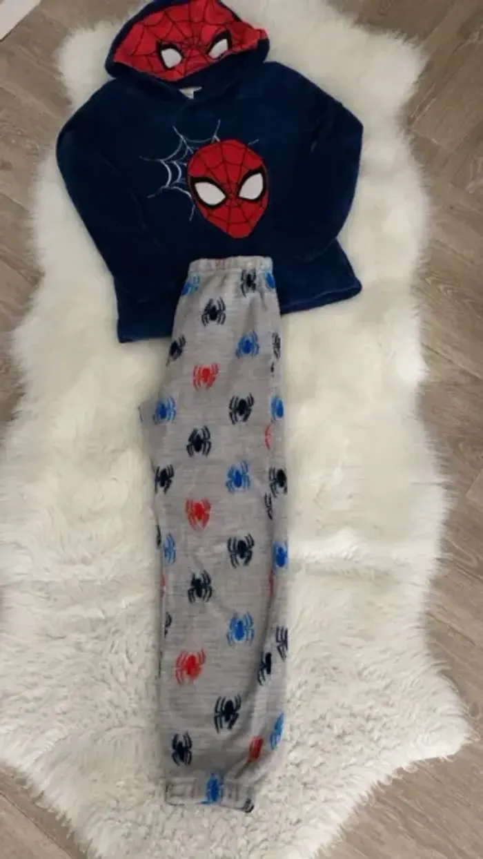 pyjamas Spiderman