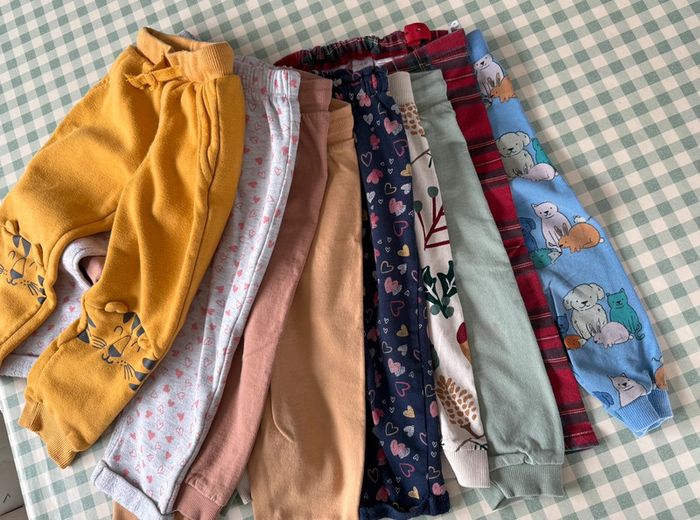 Lot de 14 sweats et 9 pantalons enfant taille 86/92cm - photo numéro 12