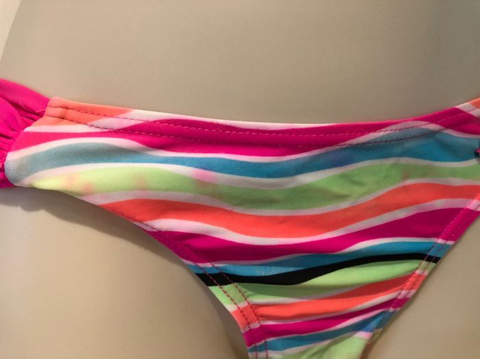 Maillot de bain longboard. Taille 34 - photo numéro 5