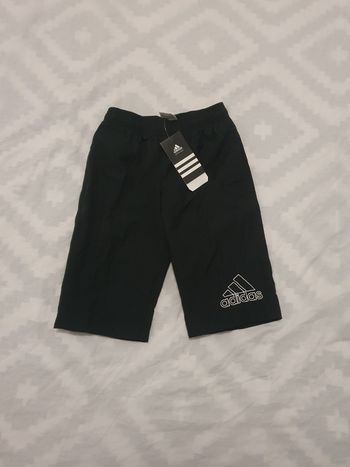 Adidas short taille 6 ans