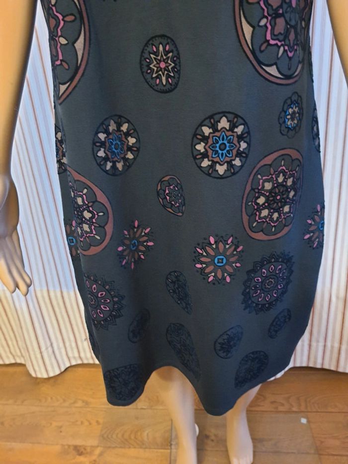 Jolie Robe marine Desigual  taille XXL fr 44 - photo numéro 4