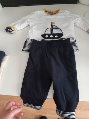 Ensemble Mixte 6 mois jamais porté