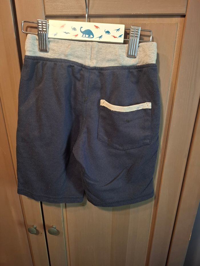 Short 5 ans - photo numéro 2