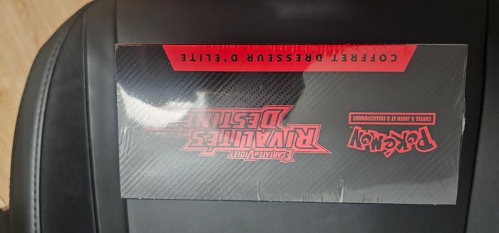 Pokémon ETB rivalités destinées - photo numéro 4