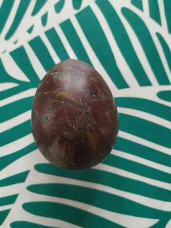 Oeuf en marbre poli 7 cm