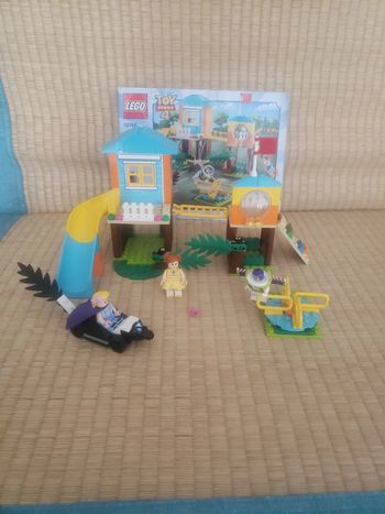 Lego toys story 10768 L'aventure de Buzz et la Bergère dans l'aire de jeu