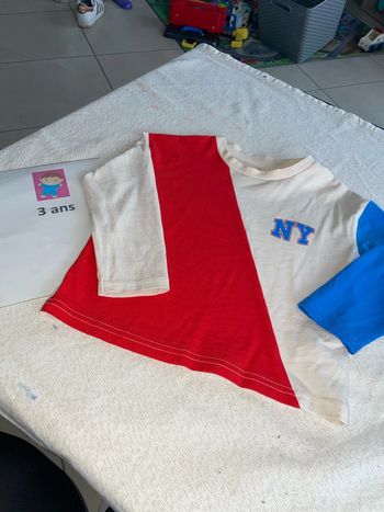 Tee shirt Kiabi 3 ans neuf