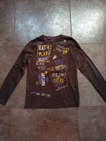 T-shirt Kiabi taille 10 ans