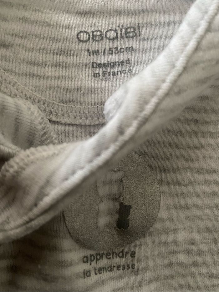 Body Obaïbi 1 mois  Très bon état - photo numéro 2