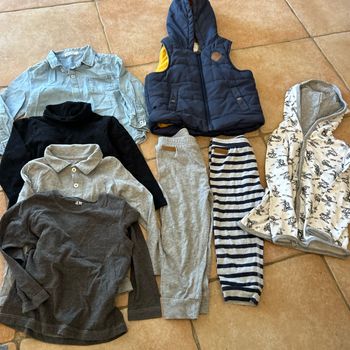 Lot de 8 vêtements en 24 mois