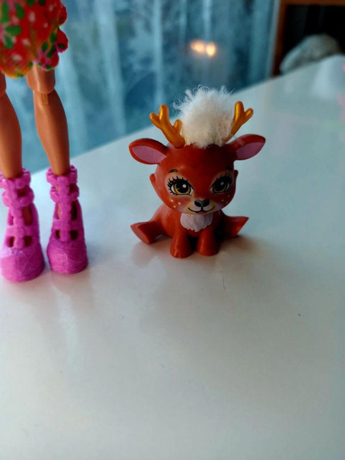 Mini poupée Mattel enchantimals danessa biche  accompagnée de son cerf sprint - photo numéro 2