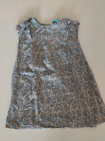 Robe légère et fluide taille 4/5 ans