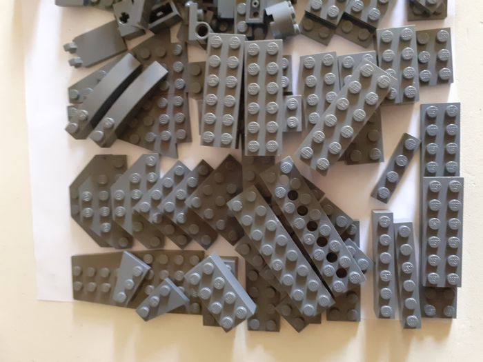 Lego Pièces gris clair et gris foncé - photo numéro 3