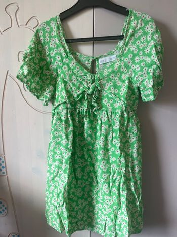 Robe Zara à manches courtes, taille 10 ans verte fleurie 