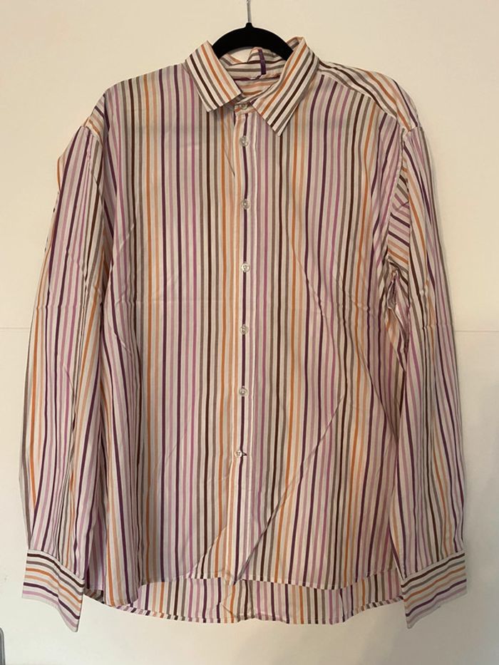 Chemise multicolore et blanc