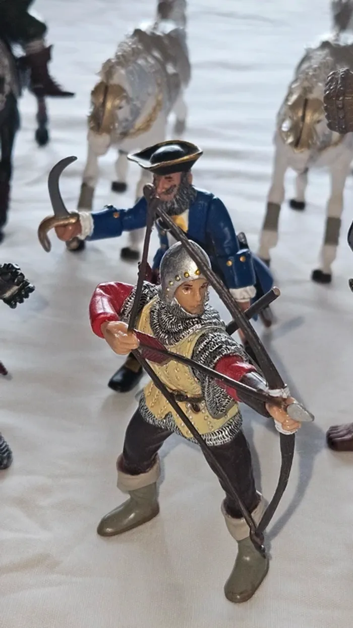 Lot chevaliers & chevaux Papo - figurines médiévales de collection - photo numéro 3