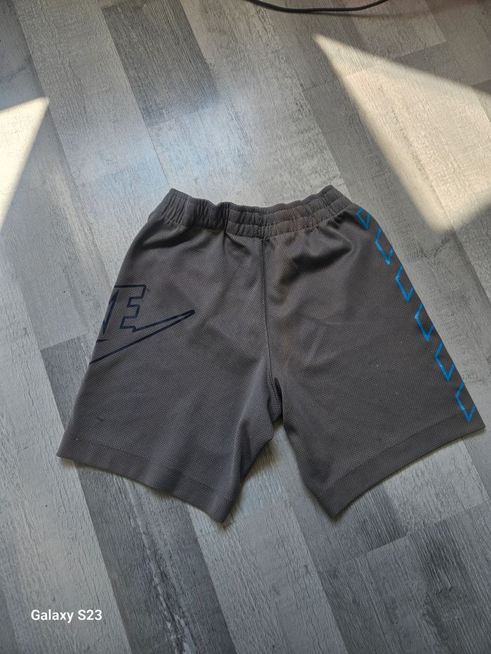 Short nike - photo numéro 2