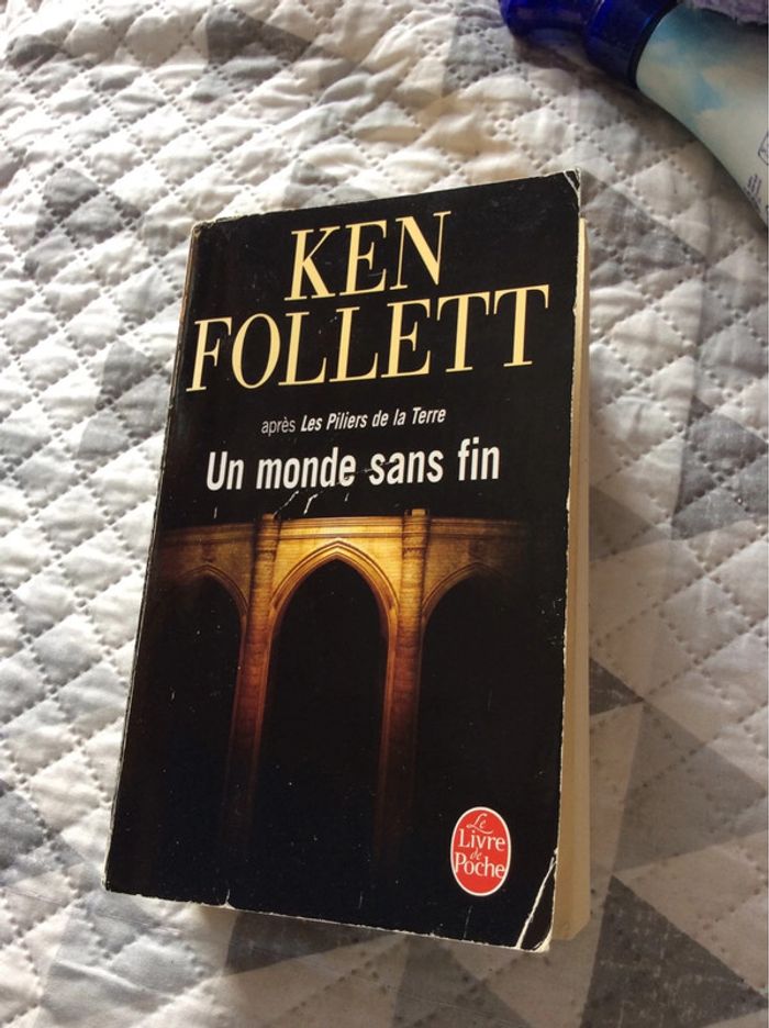 #un monde sans fin Ken Follet )