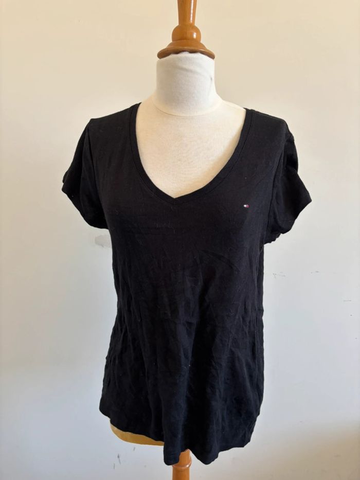 T-shirt col V noir basique - photo numéro 4