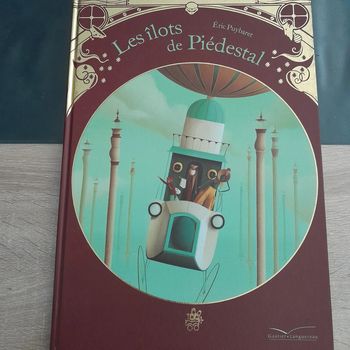 magnifique livre grand format Voyage au pays des mages - Les îlots de Piédestral