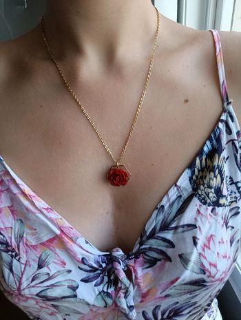 Joli collier avec chaîne en acier inoxydable