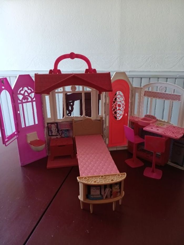 Barbie studio chambre portable